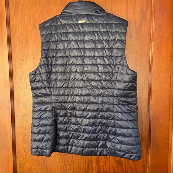 Lilly Pulitzer Navy Puffer Vest - Picture 4 of 4